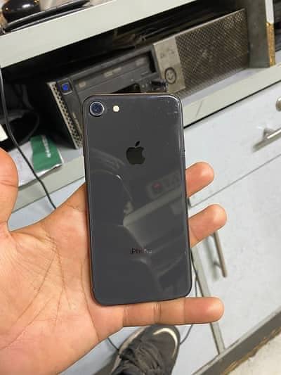 IPhone 8 0