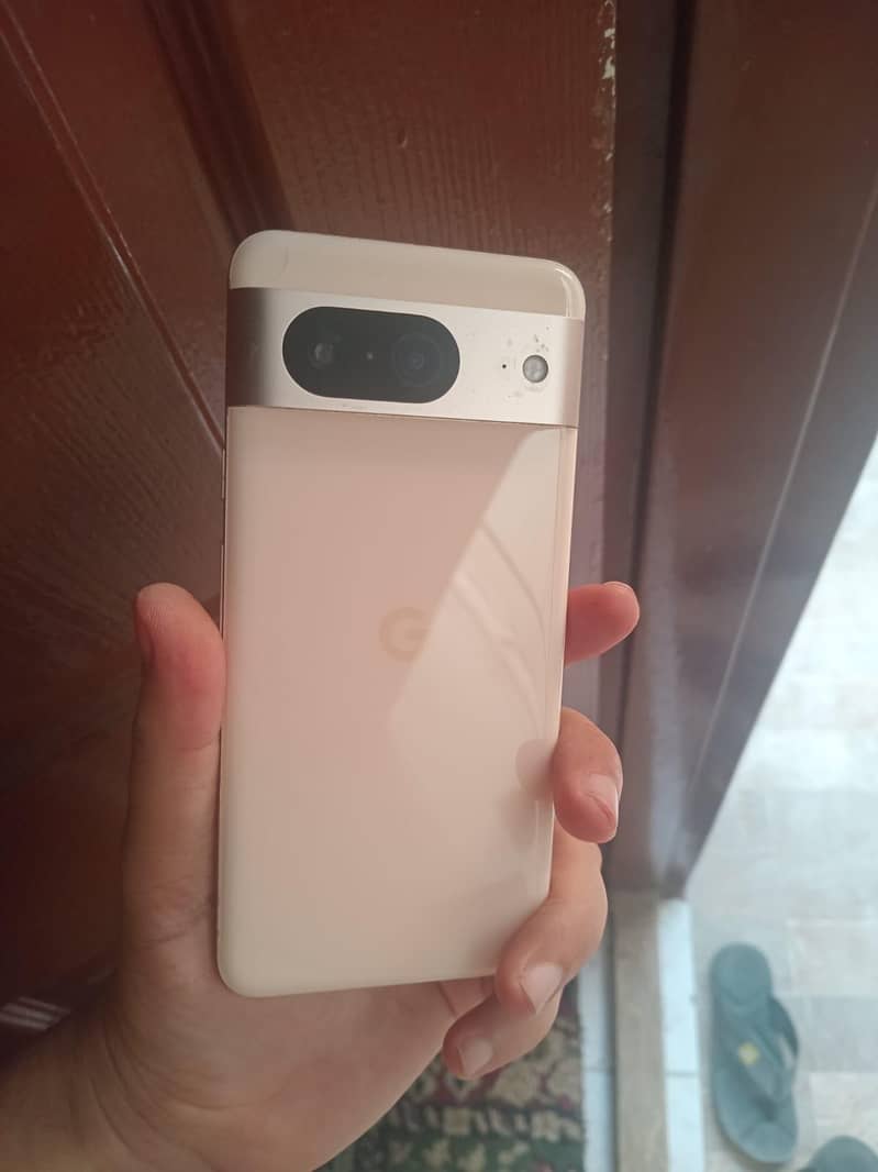 Google Pixel 8 1