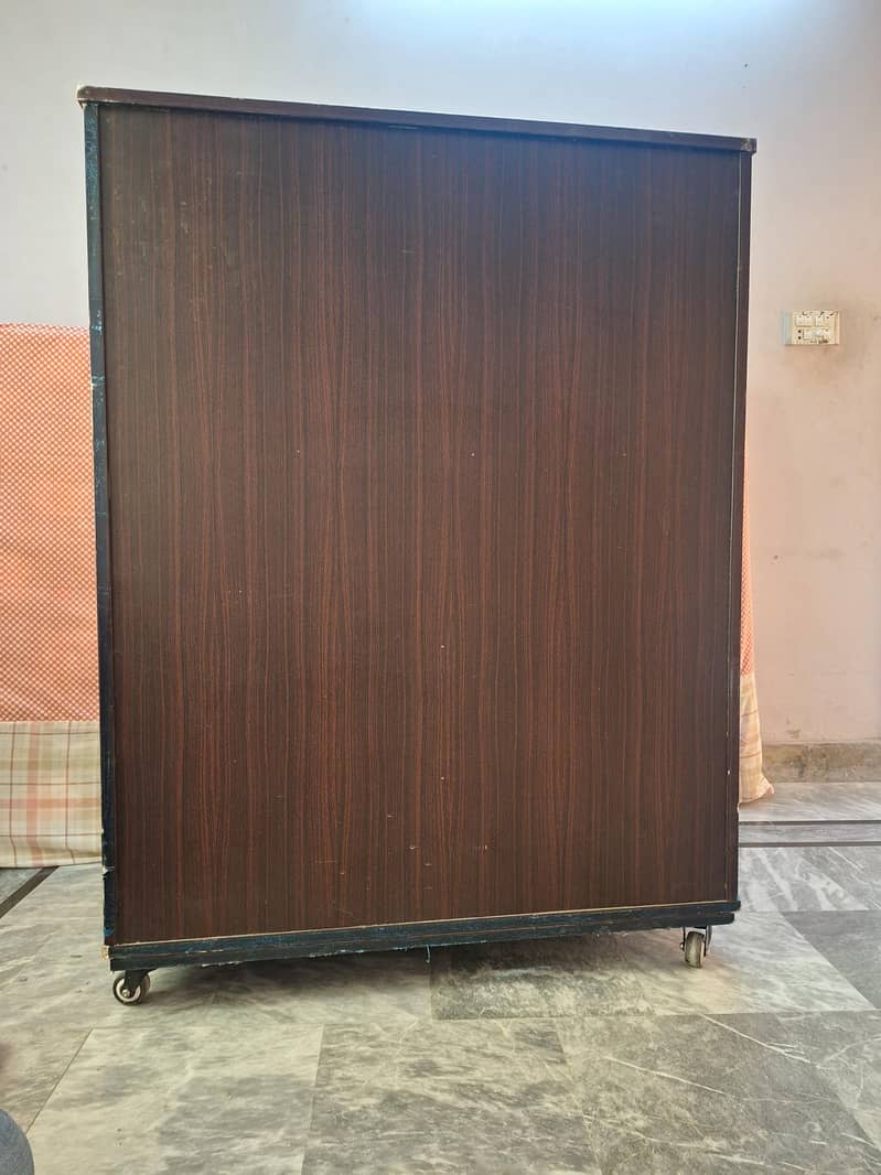 Study table 1