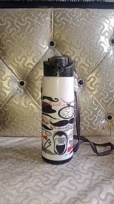 kid's plastic bottle for school