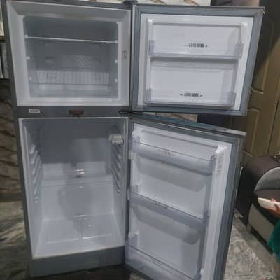 Dawalance Model: 9166 WB (LVS Series) Refrigerator For Sale