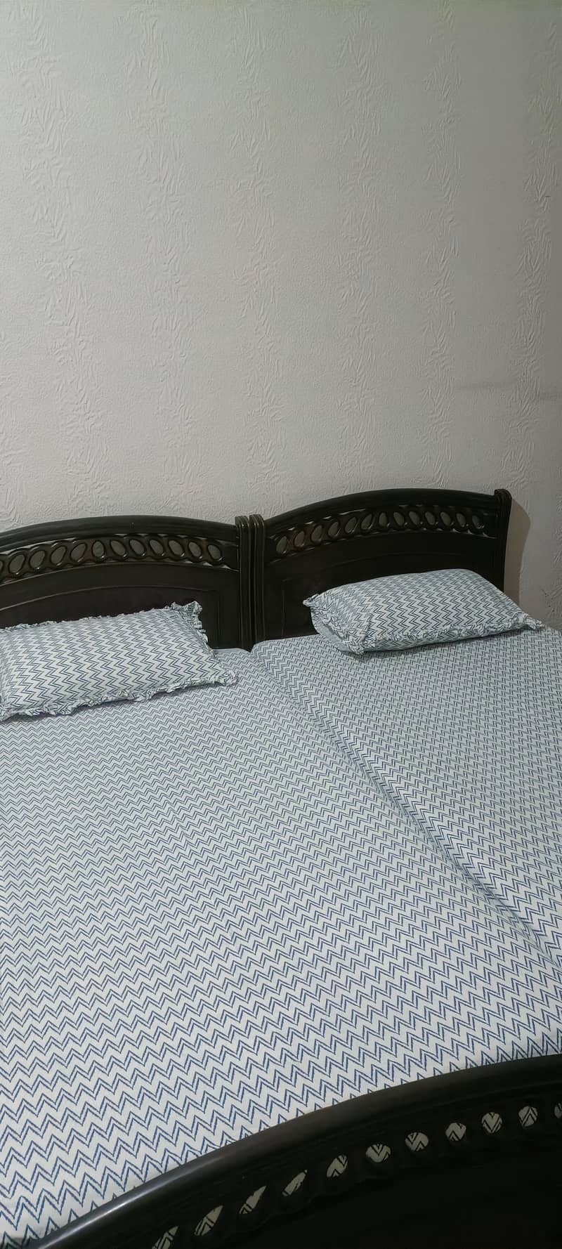 2 Single Bed 3