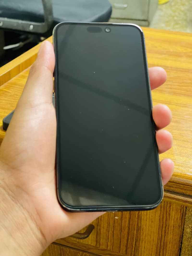 iPhone 15 pro max 2