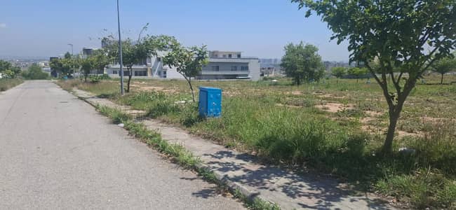 1 kanal Plot For Sale in DHA Phase-5 Islamabad