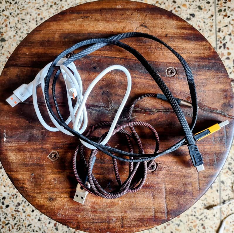 ALL TYPES CHARG/DATA  CABLES 0