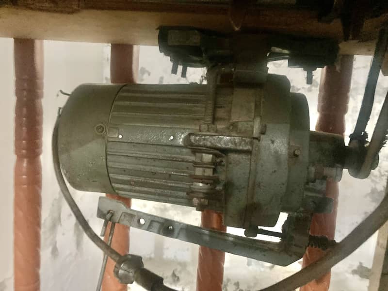 Sewing machine motor 0