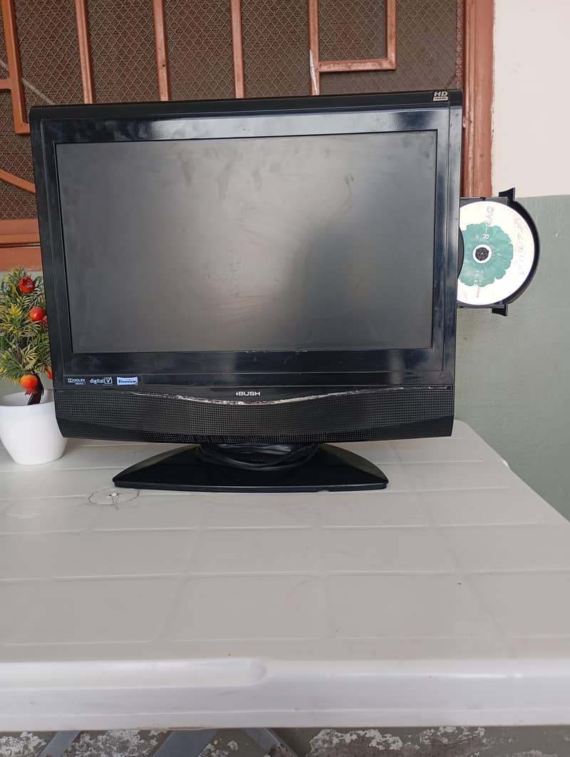 Simple TV + CD player 0