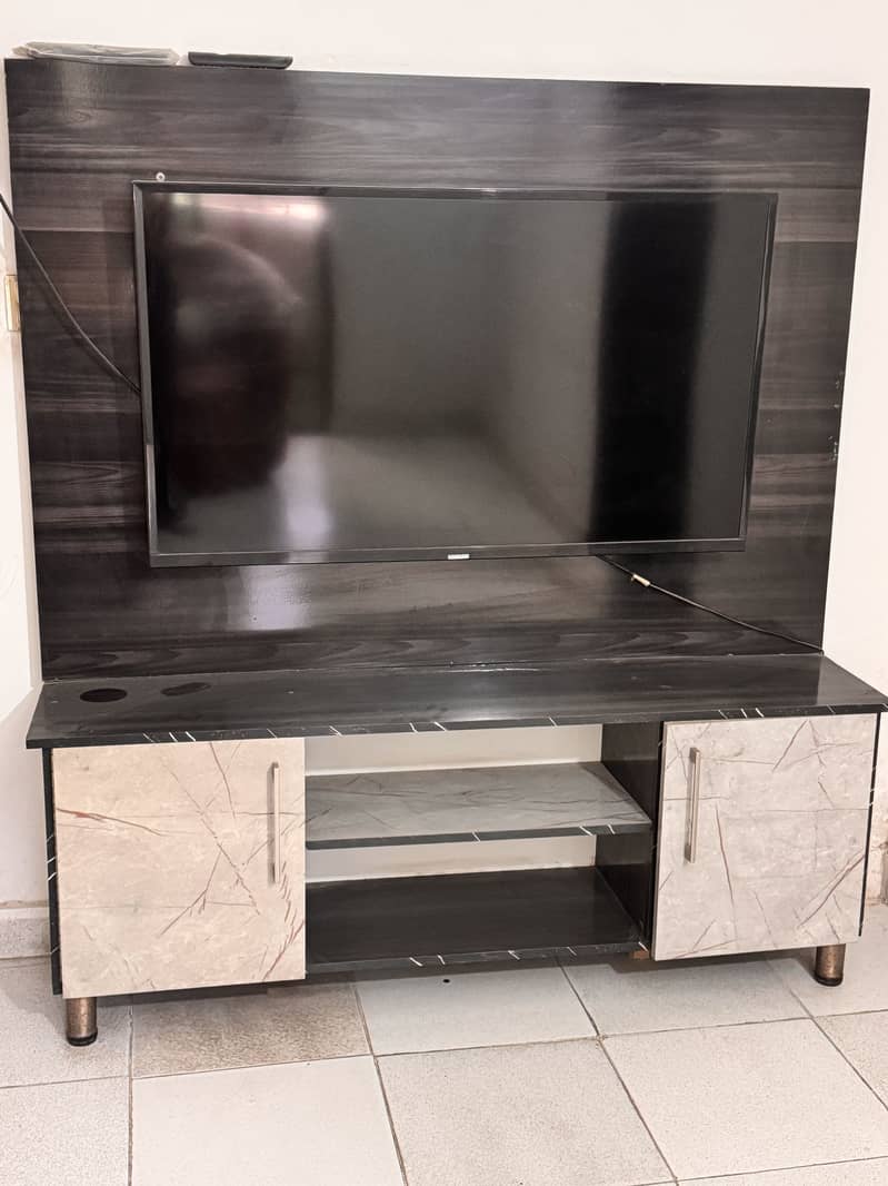 LED TV DIVIDER 1
