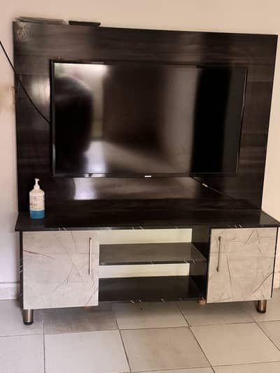 LED TV DIVIDER