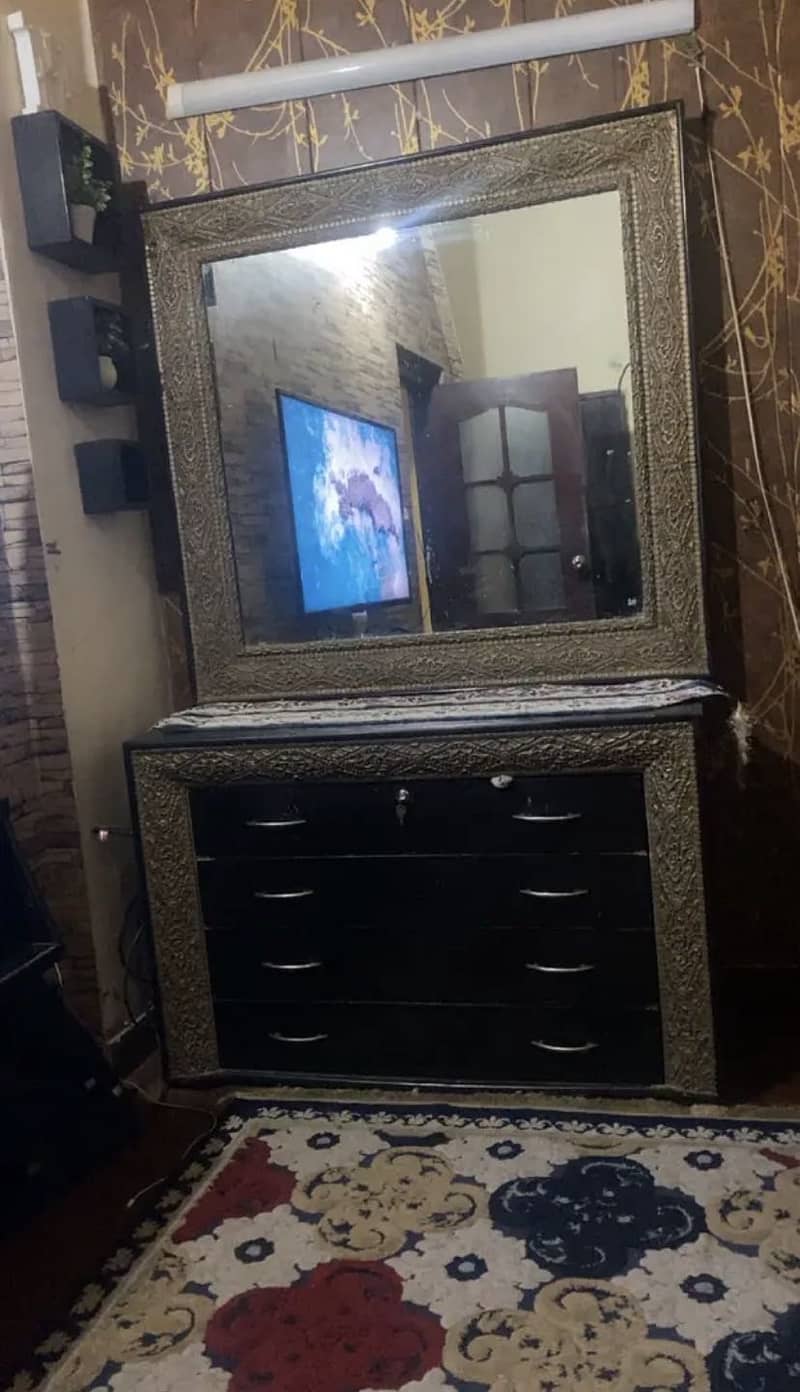 Bedroom Dressing table 3