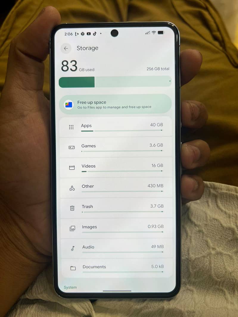 google pixel 8 pro 4