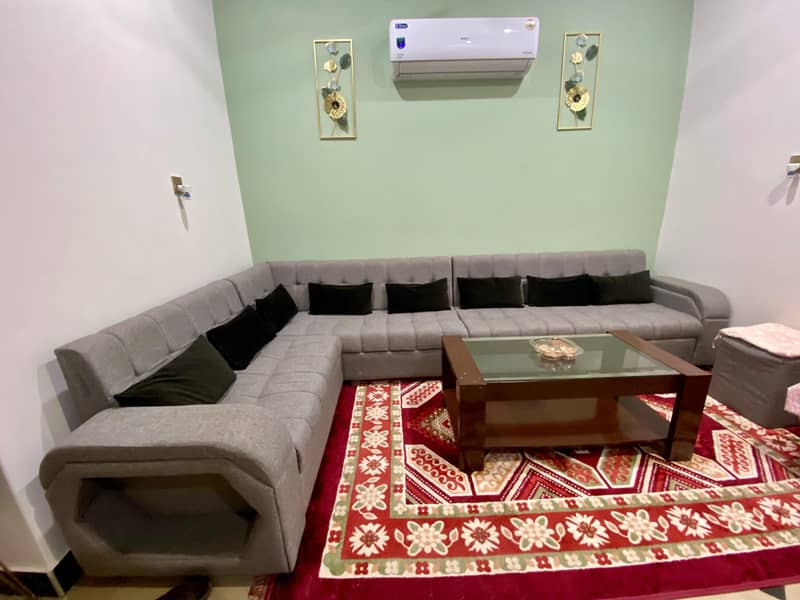 Sofa with 2 stools 3