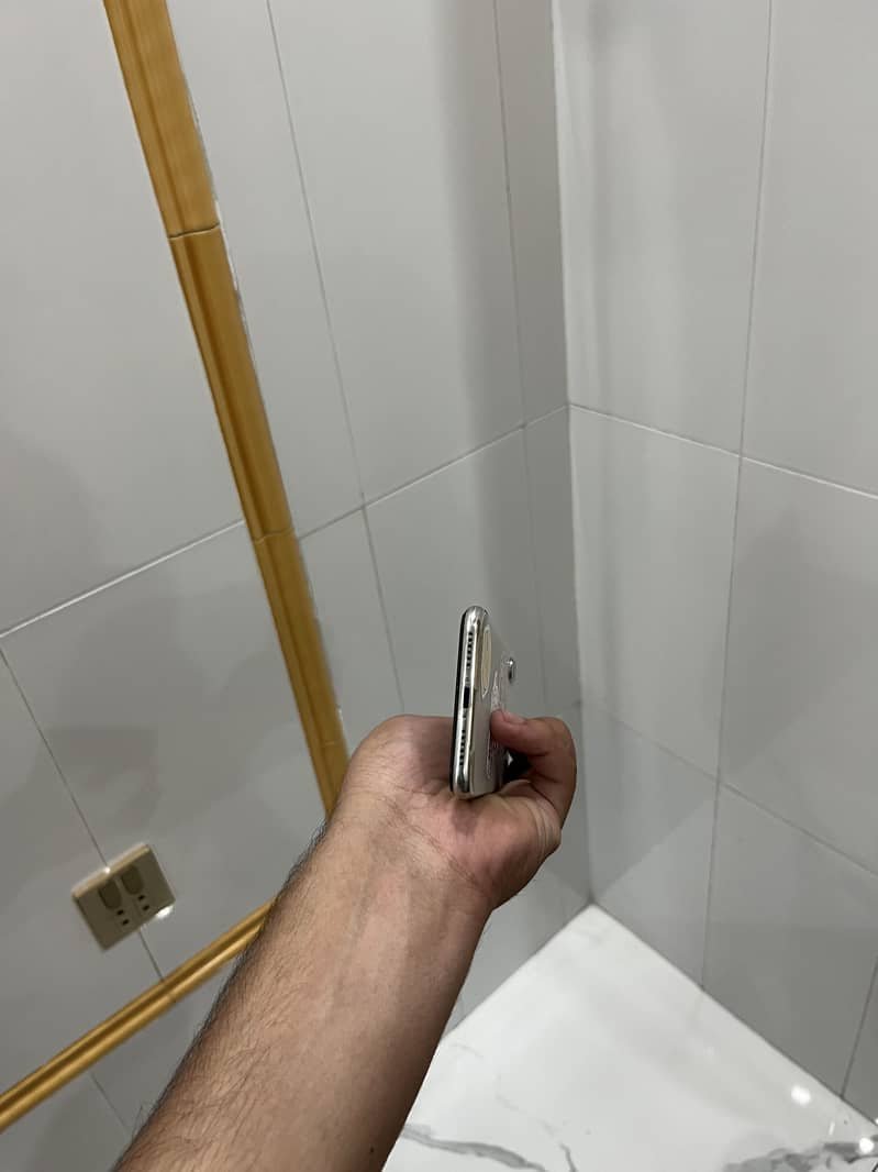 iPhone X 1