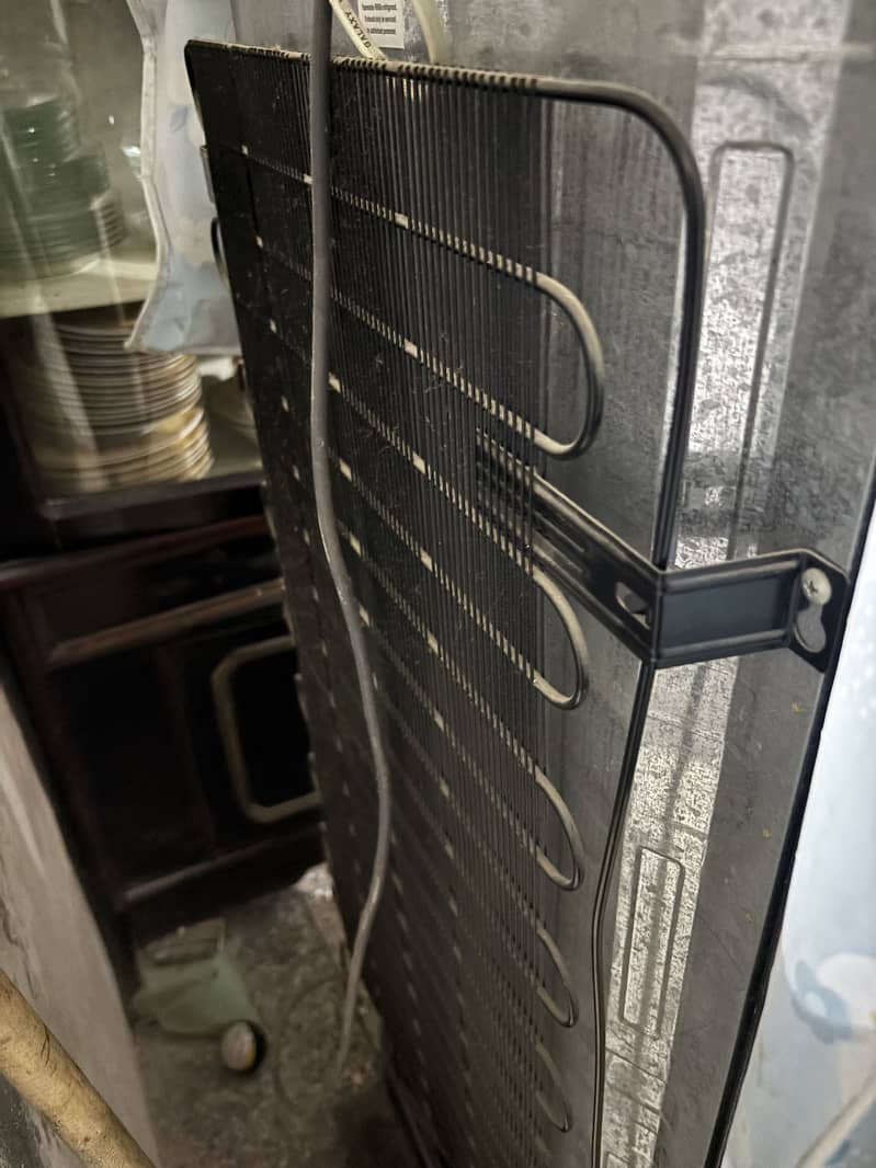 Refrigerator 1