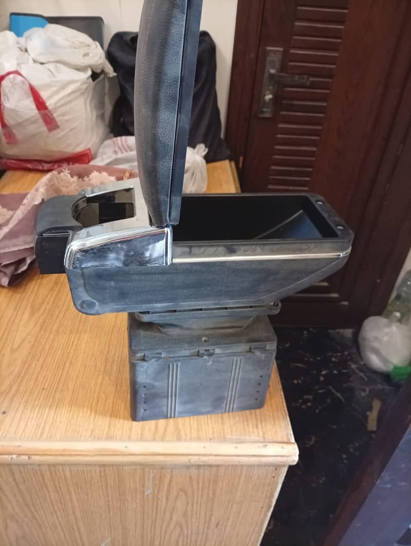 universal arm rest console 2