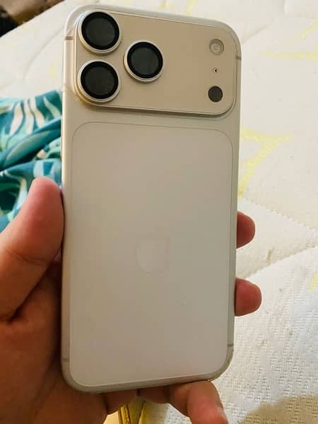 iphone 17 pro max 1