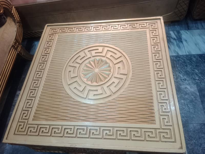 Luxury Table 0