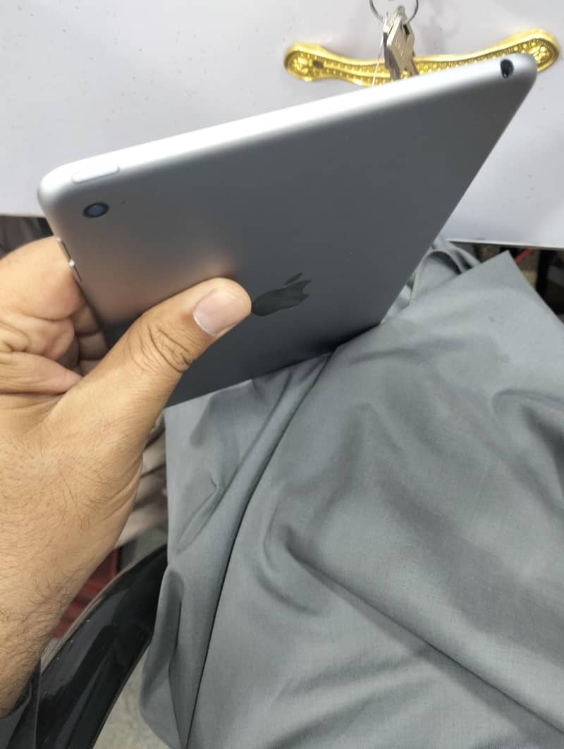 iphone mini 4 Tablet 5