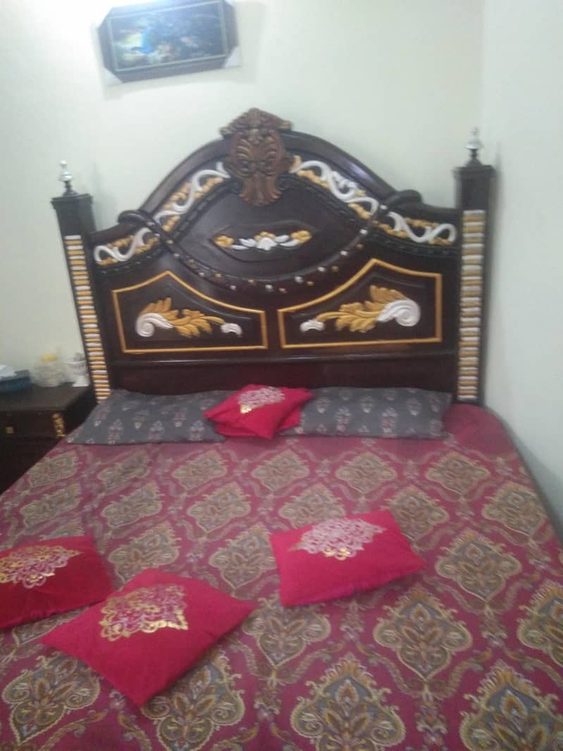 bed side tabel 3