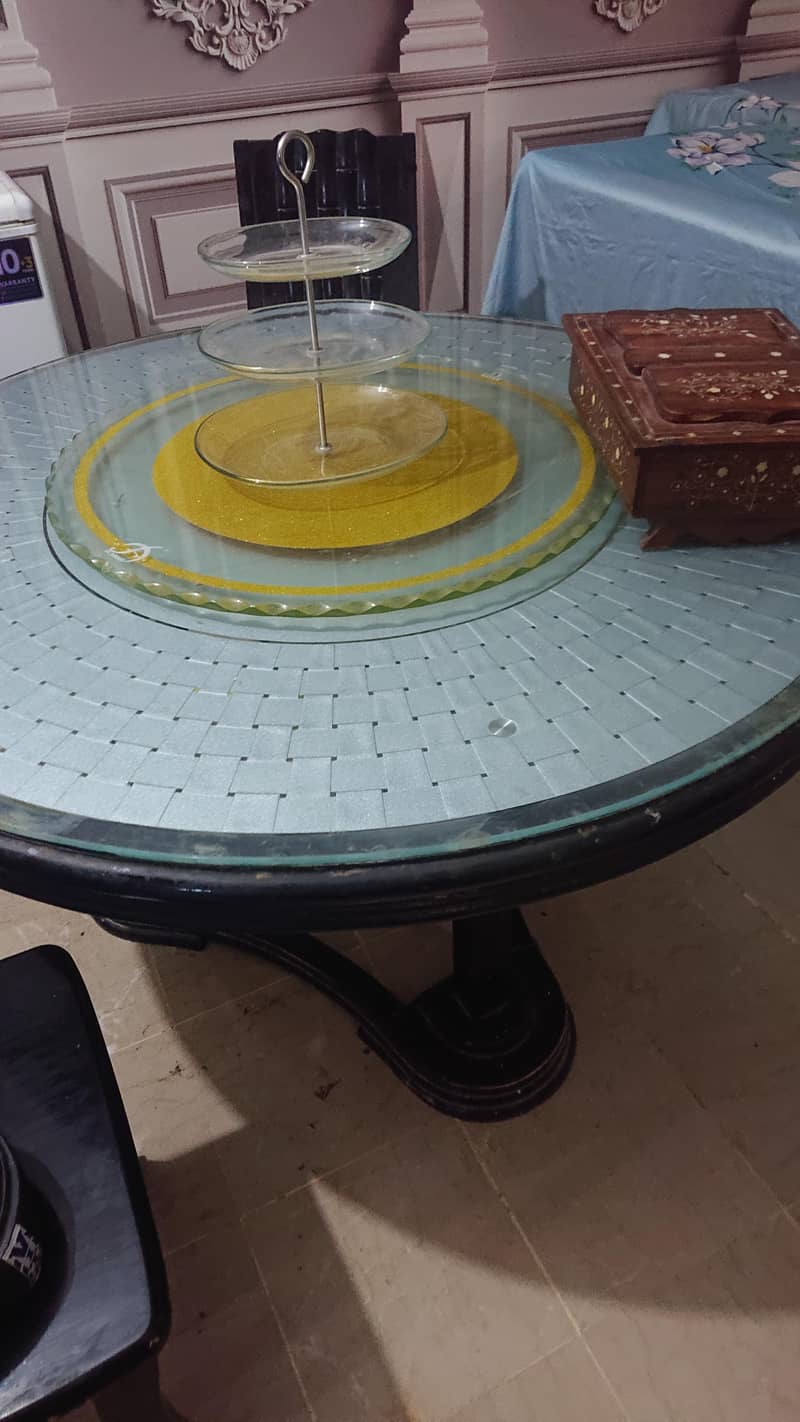 Dining table 4