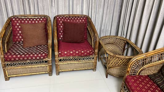 Can Sofa Set with Table Urgent Sell