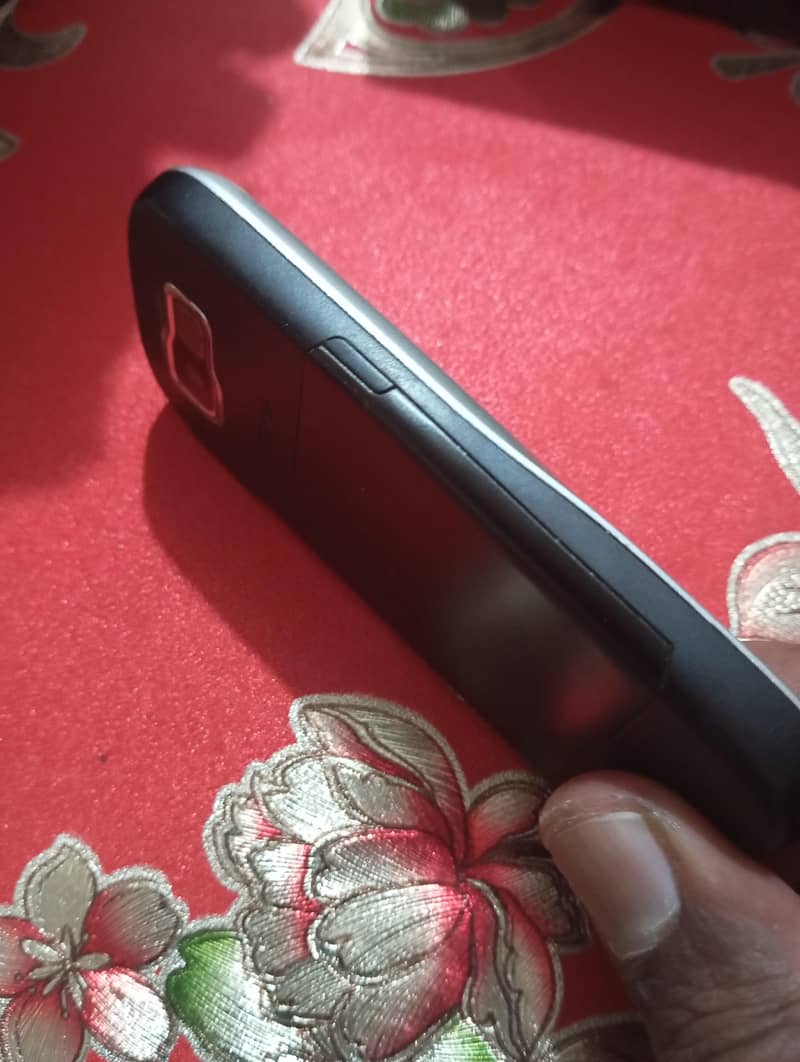 NOKIA 2630 4