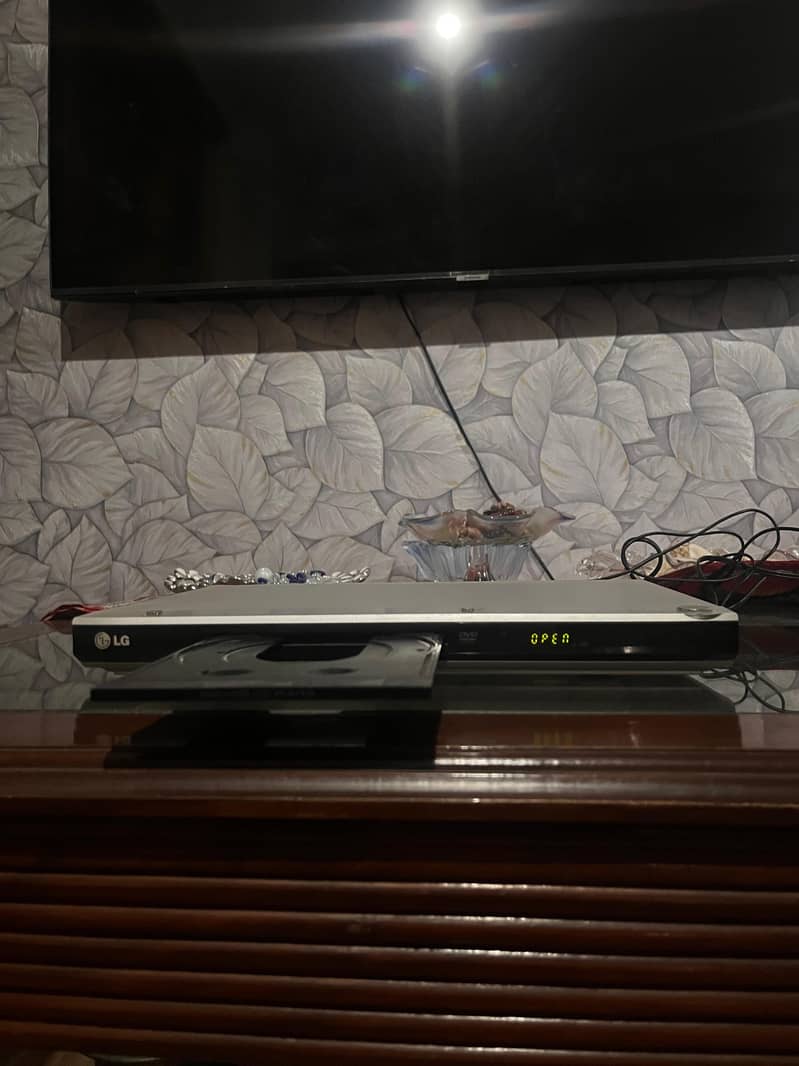 DVD player 0