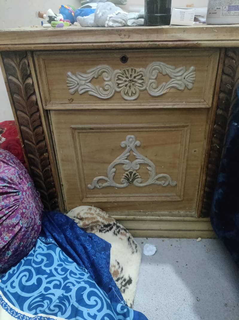 king size double bed 2
