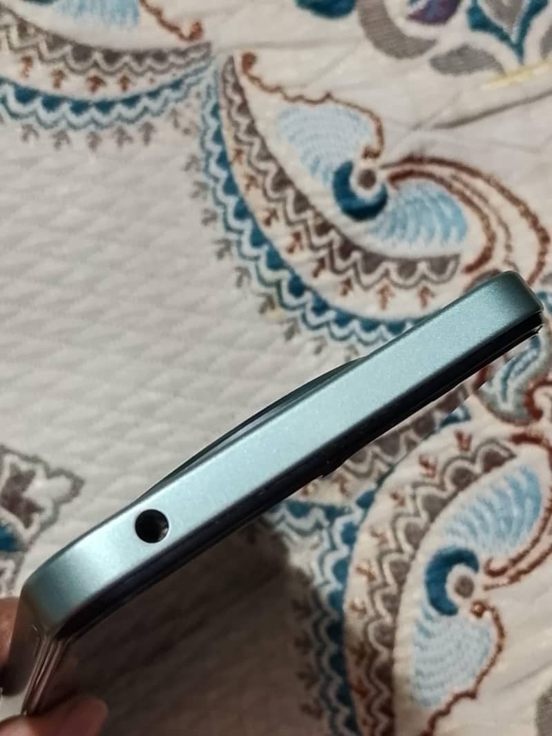 Poco c75 8 256 2