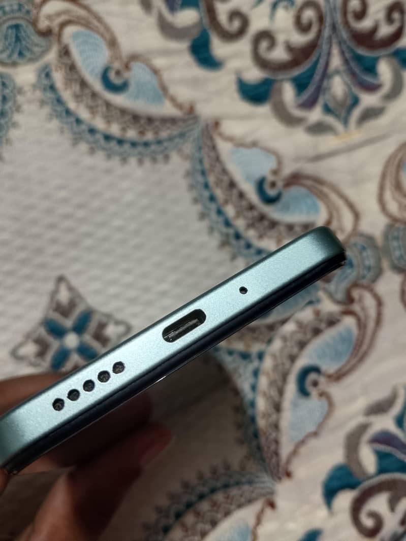 Poco c75 8 256 3
