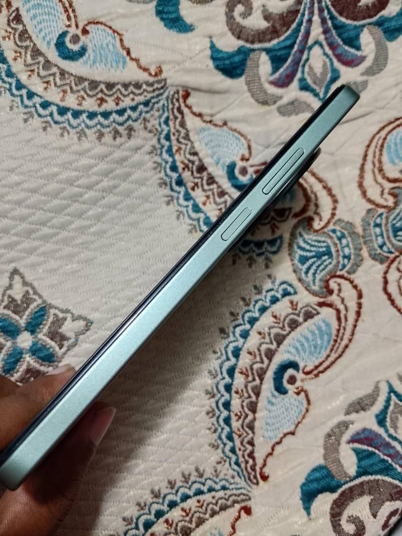 Poco c75 8 256 5
