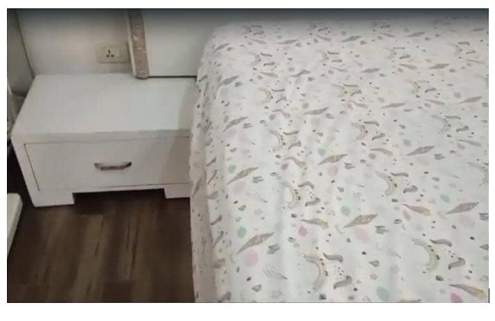Double bed 3