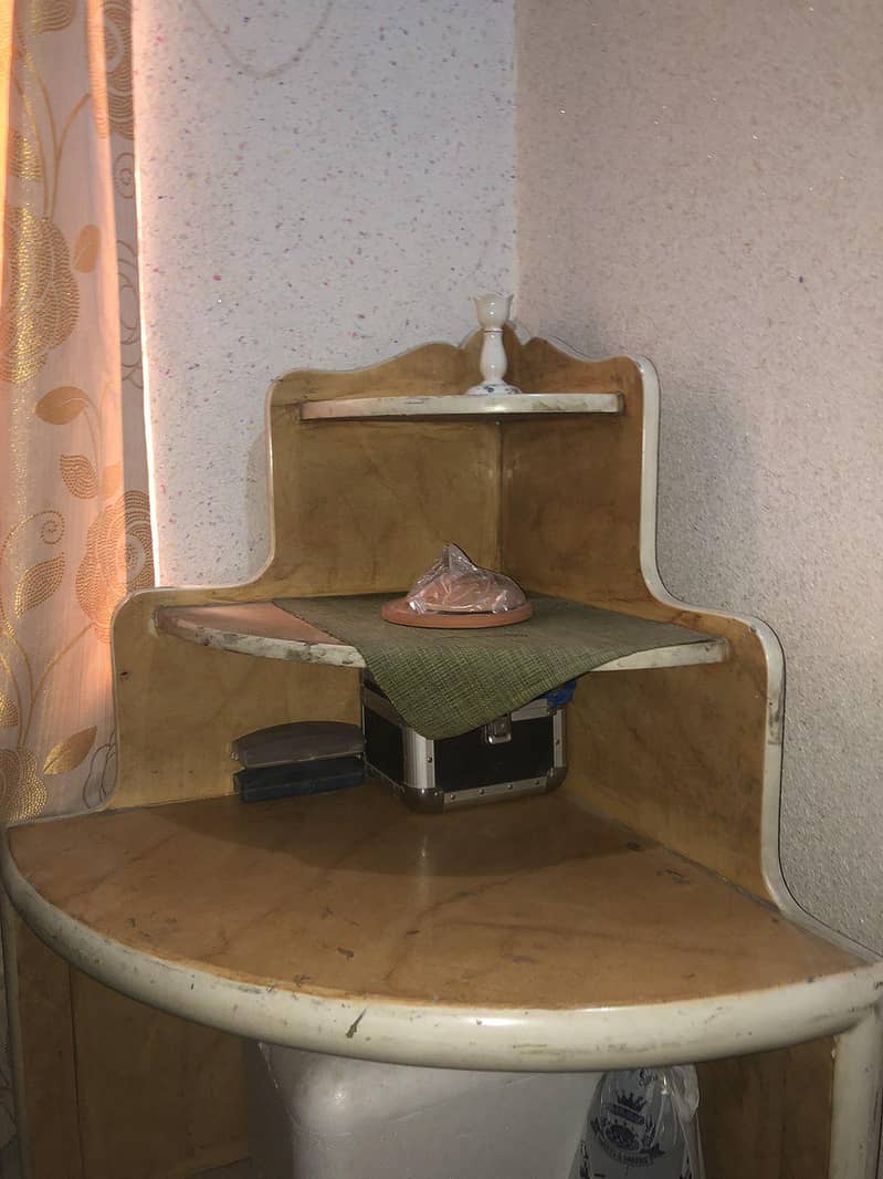 Room Corner 1