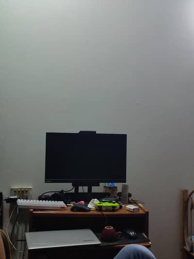 Lenovo ThinkCentre 22 inch 165 hertz Monitor