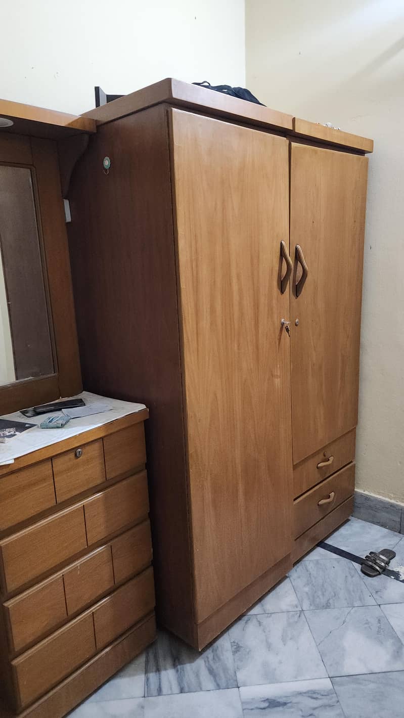 Almari and Dressing Table 7