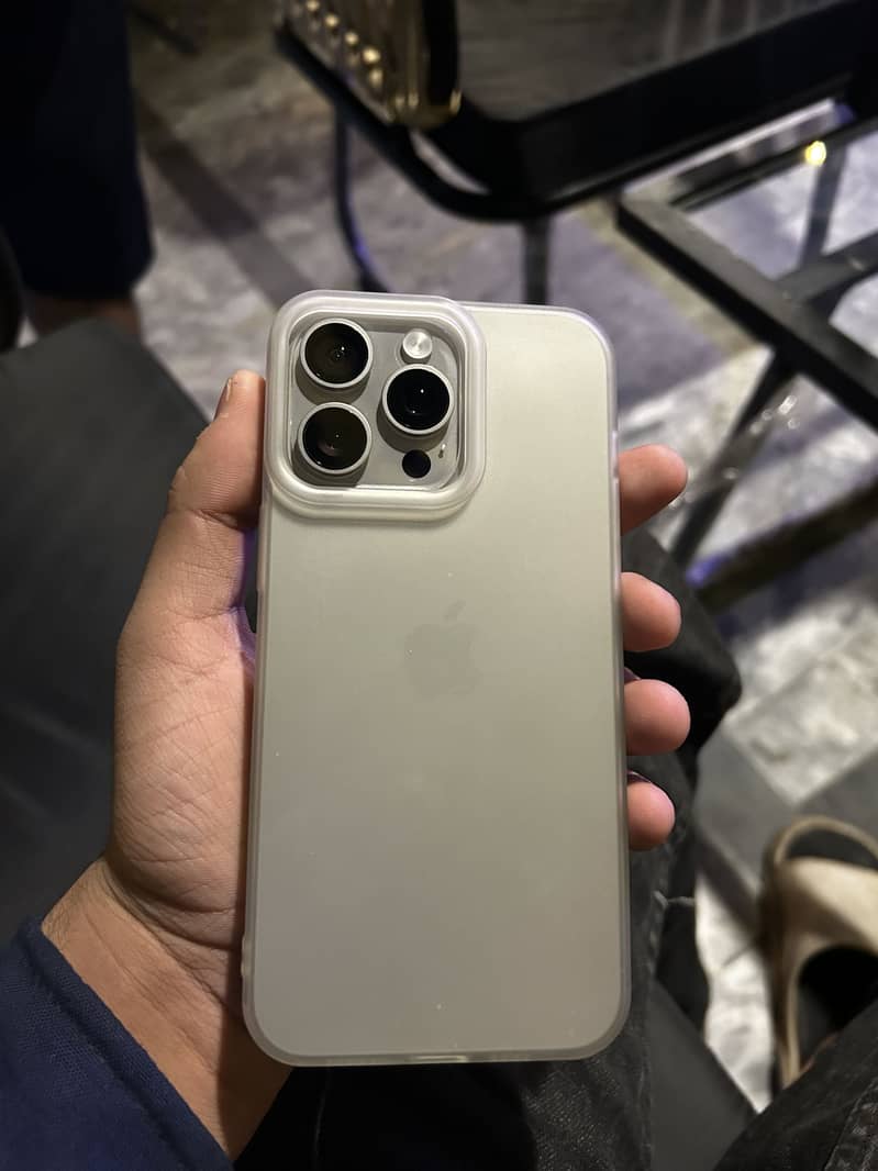 Iphone 15 pro max jv 0