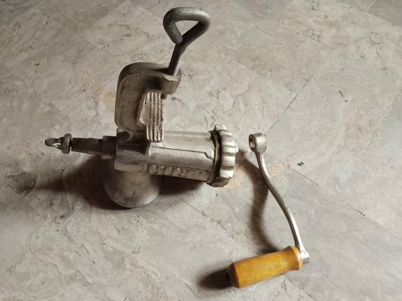handmade grinder 2