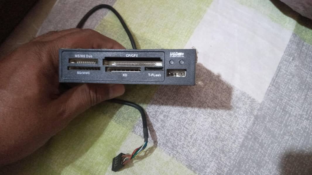 Memory Card Reader for Computer 0
