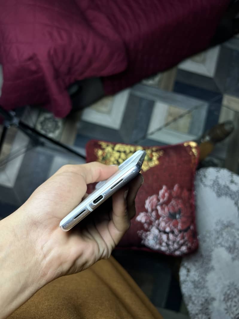 Google pixel 6 pro 5