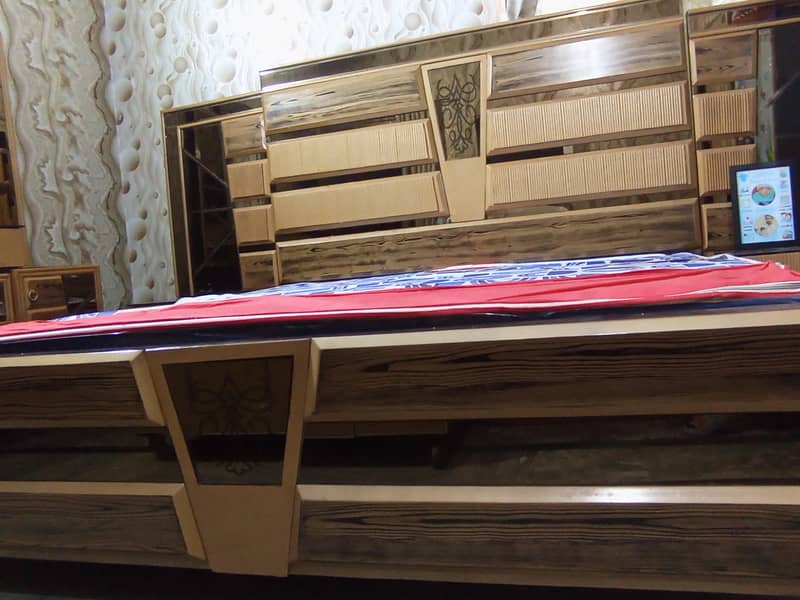 bed dresing & side table 4