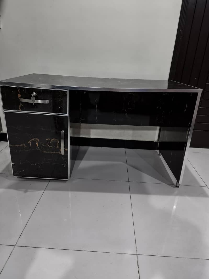 Study / Computer Table 1