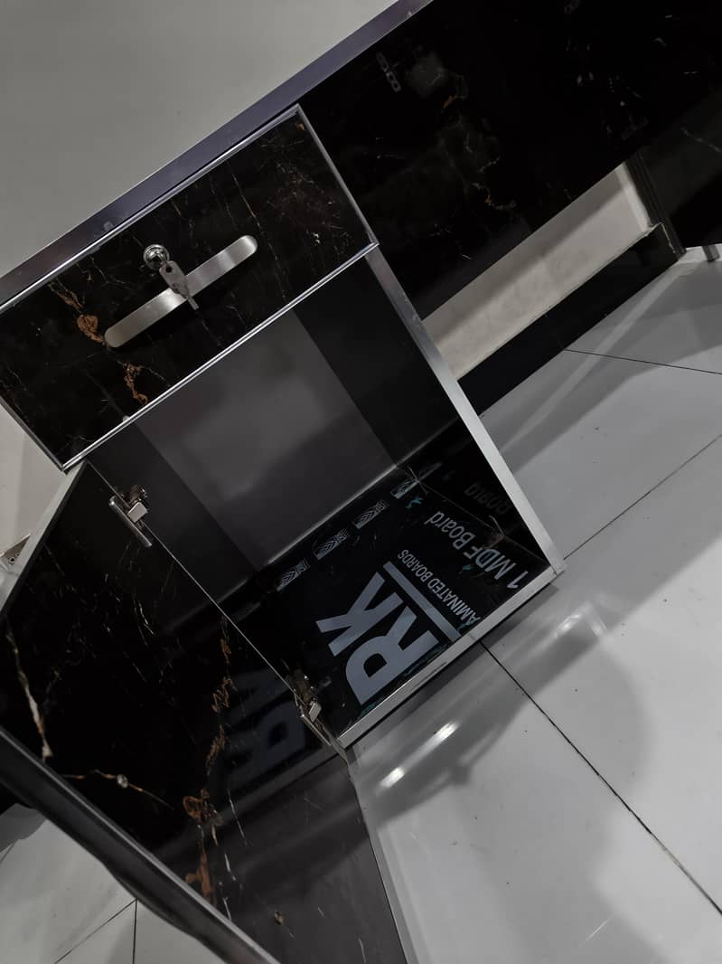 Study / Computer Table 5