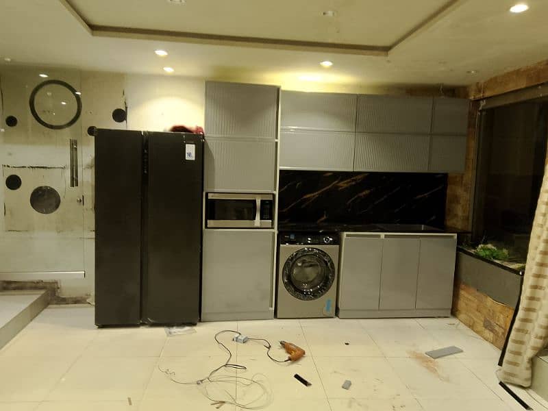 kitchen wardrobe 0