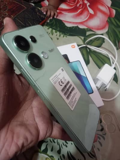 8 GB. 256 GB