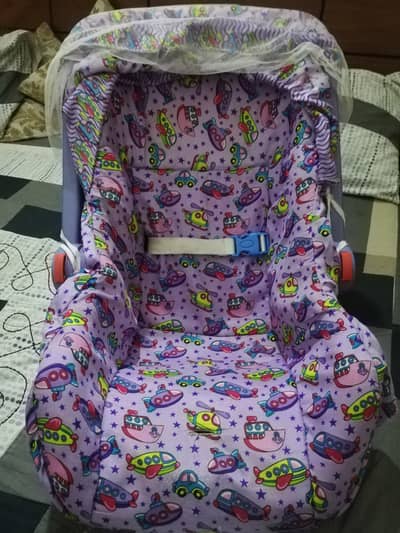 Baby carry cot