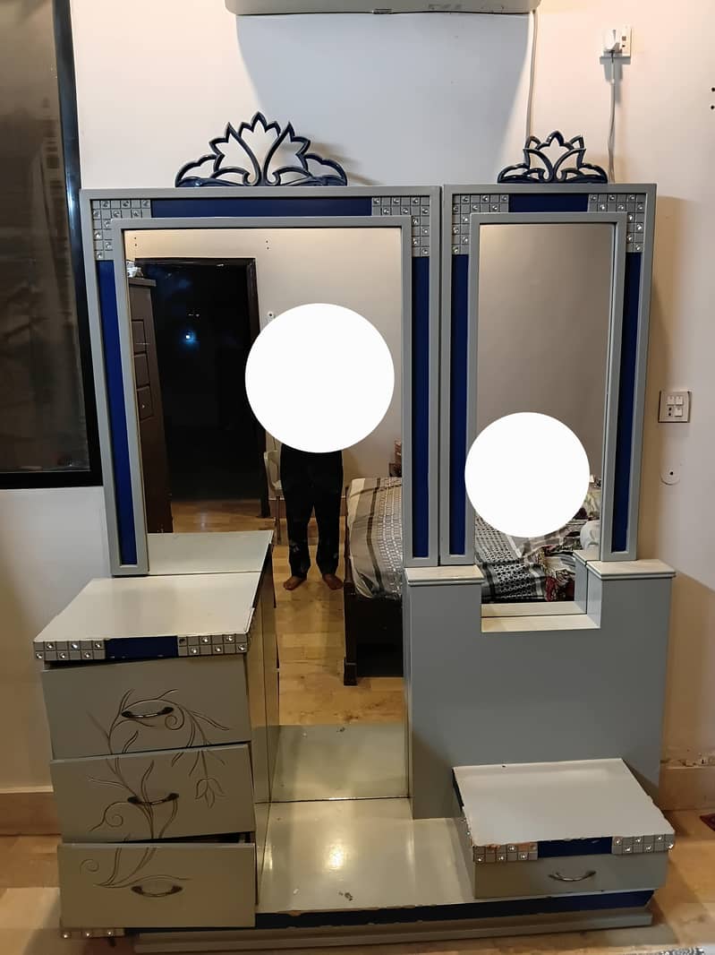 Dressing Table 1