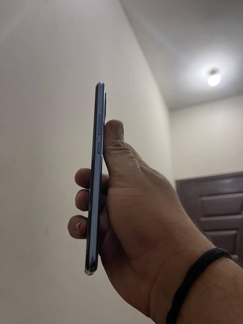Vivo v21e 6