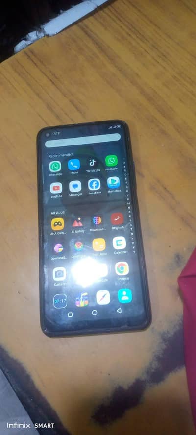 Infinix hot 10 4/64 just original charger sath hai Behtreen bettry tmg