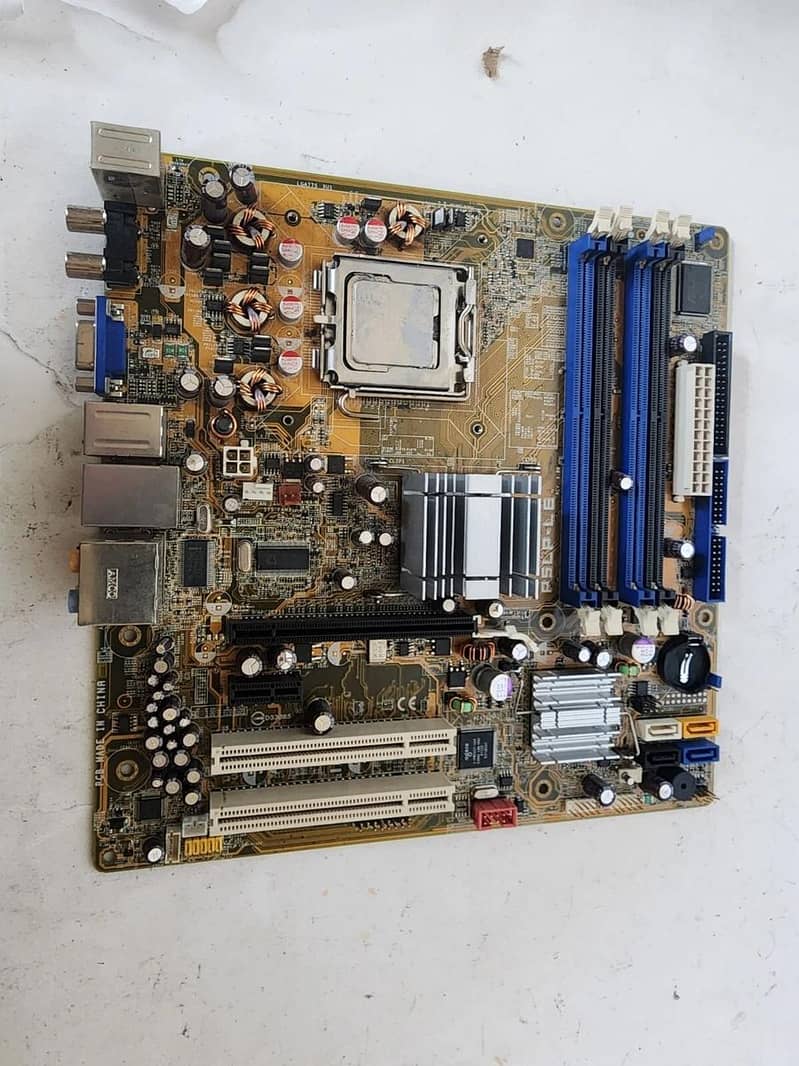 ASUS GAMING WITH PROCESSOR RAM CM 550W 0