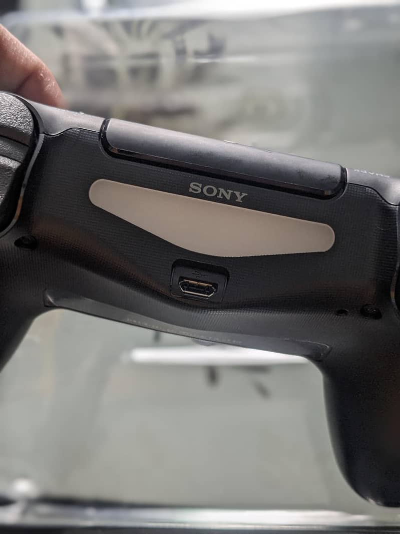 PS4 Dualshock 4 Wireless Controller Original 4